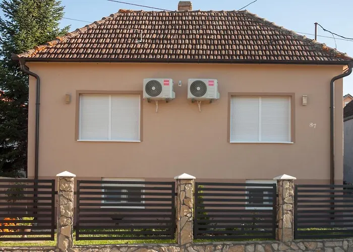 Bojana アパート ヴルドニーク